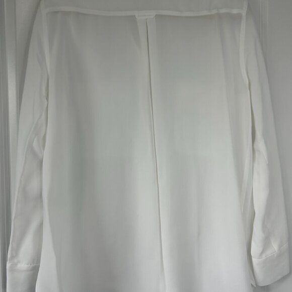 Zara White Button Down Size M NWOT - Picture 2 of 2